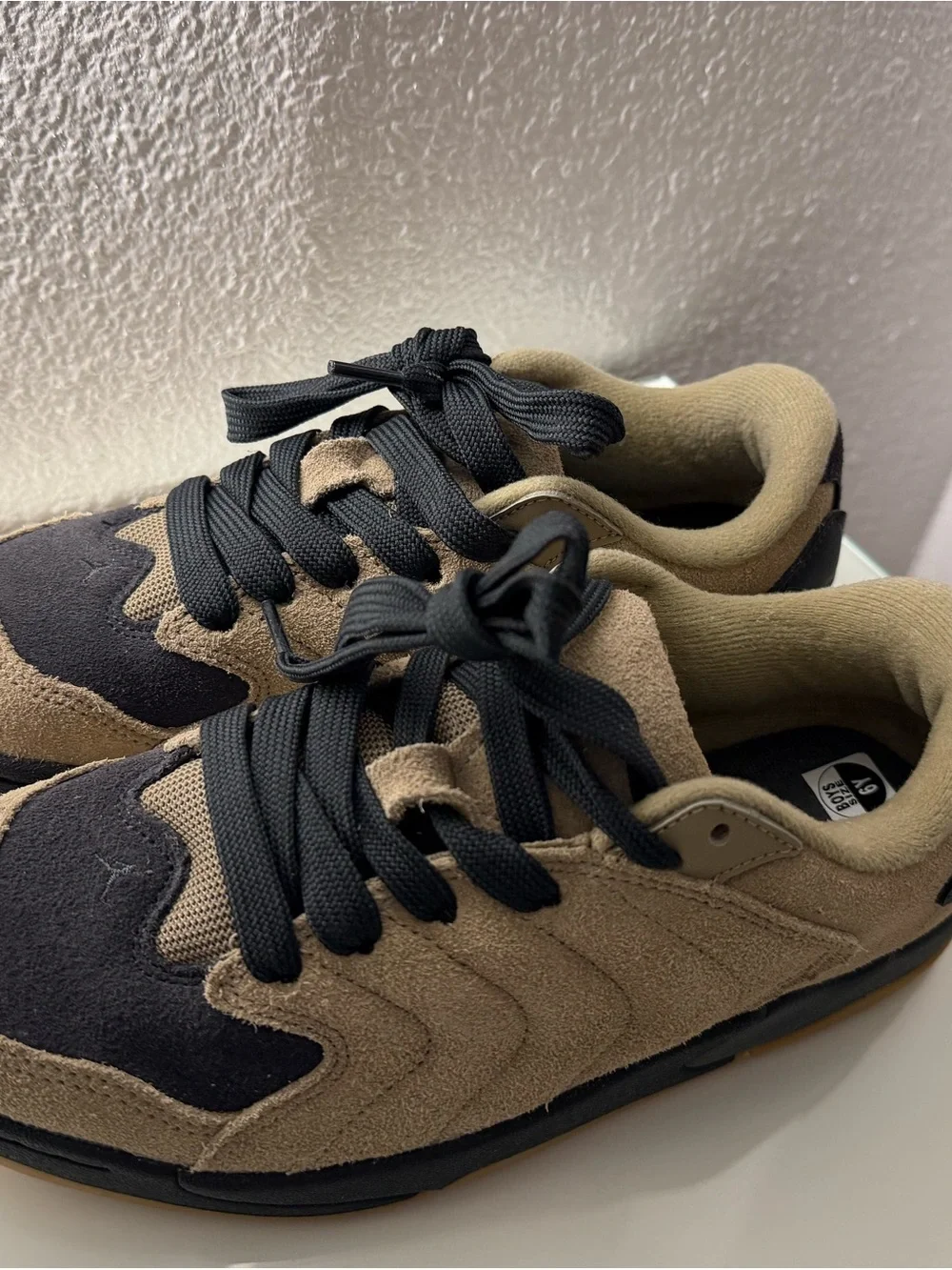 Jordan Session Shoe - Khaki, Anthracite, Gum